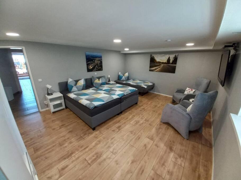 Ferienwohnung Bela, Naehe Nuerburgring Luxem Екстериор снимка